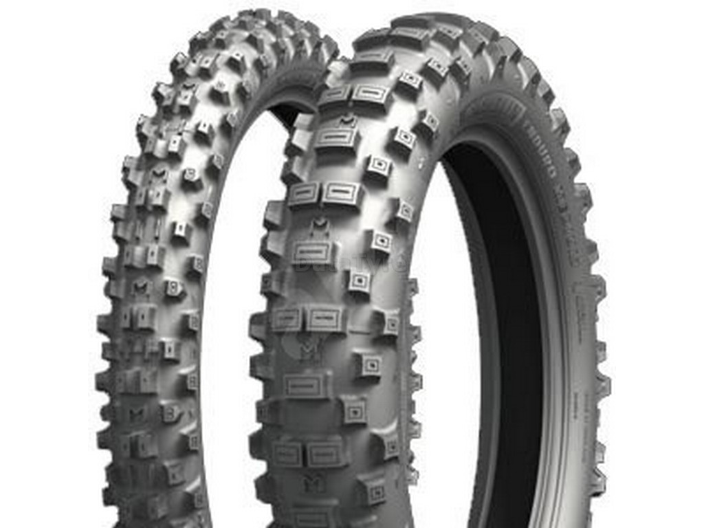Pneu Michelin ENDURO 120/90-18TT 65 R pour Moto